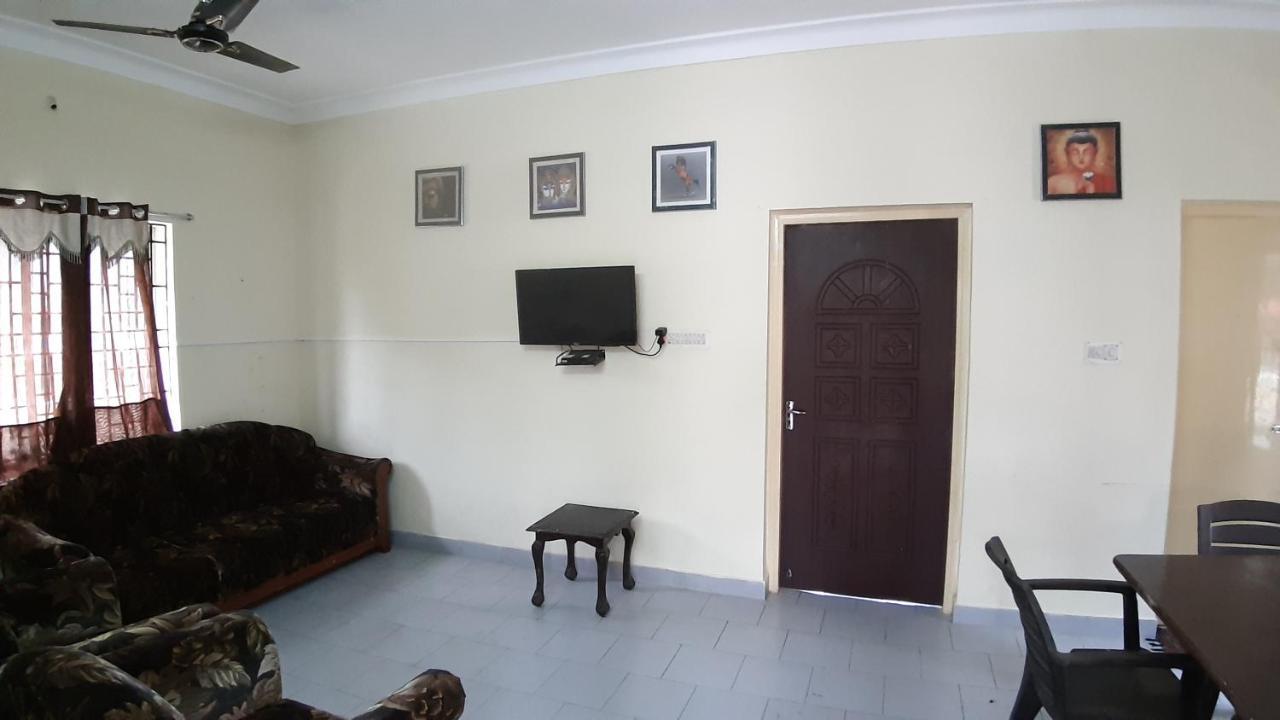 Bamboo Private Homestay Йеркод Экстерьер фото
